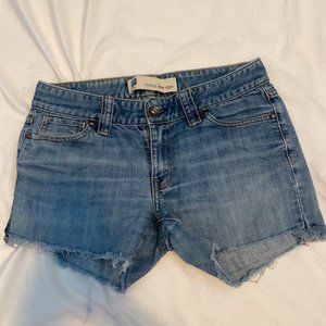 GAP Curvy Low Rise Jean Shorts Size 4